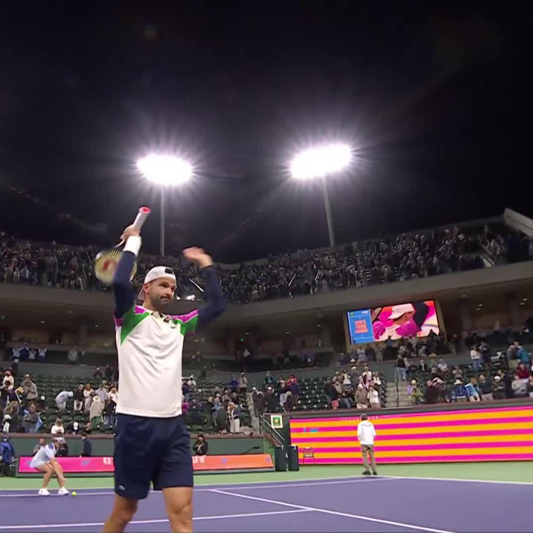 🇫🇷 Gael Monfils (38 ans) 🇧🇬 Grigor Dimitrov (33 ans) La magnifique accolade entre deux des joueurs les plus appréciés du circuit après un immense combat de 3h01 à Indian Wells. 🥹❤️