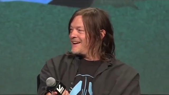 Kojima ve Norman'ın "öpüşme" sahnesi hakkında konuşması "It was nicee"