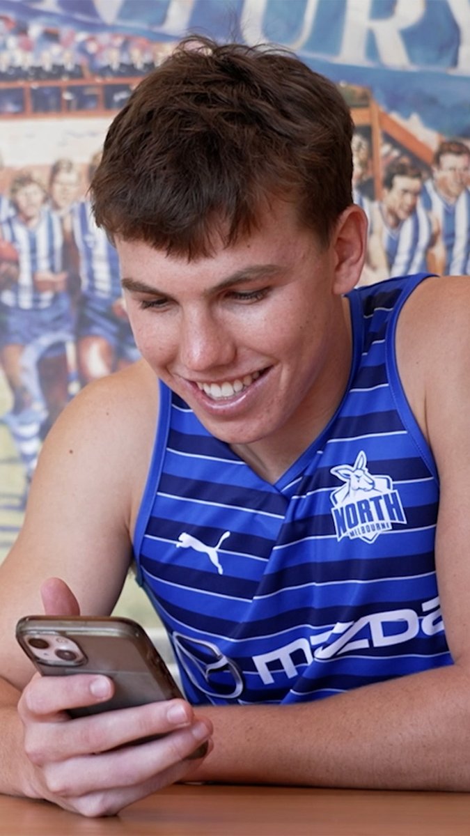 "I think I can guess with the grin on your face there what's goin' on..." 😁 #Kangas