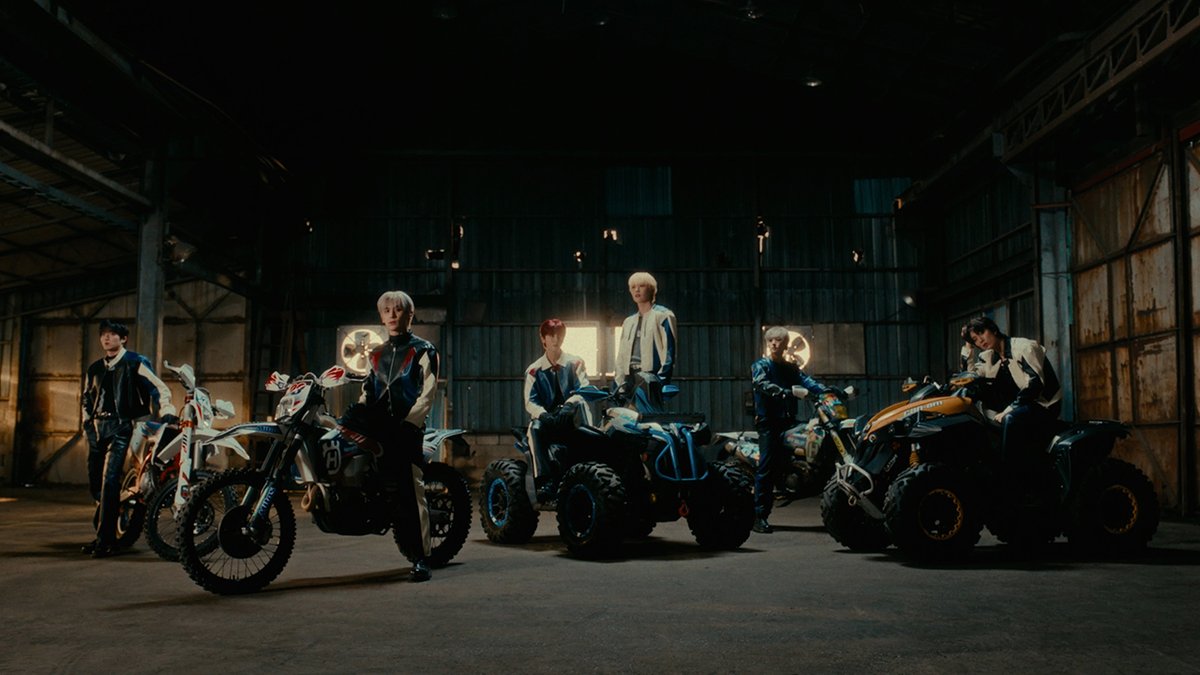 SF9 MINI ALBUM [LOVE RACE] 'LOVE RACE' MUSIC VIDEO YOUTUBE - #SF9 #에스에프나인 #LOVE_RACE