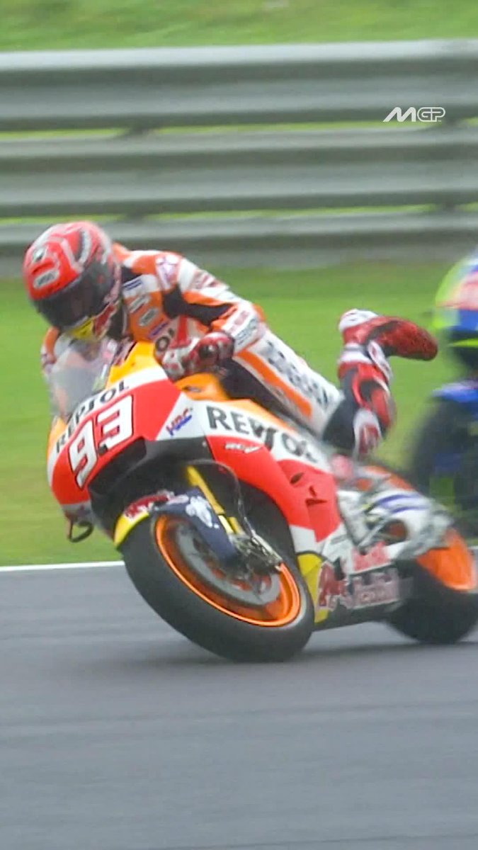 Throwback to the 2017 #ArgentinaGP with Marc Márquez: Practice start 🙅 Practice save 🙂‍↕️ #MotoGP