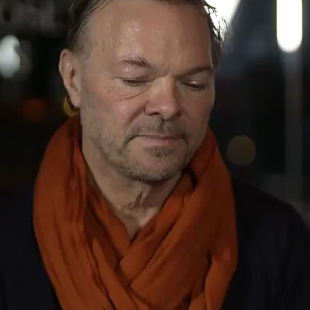 “I was there. I’m super proud of that!” ❤️ Pete Tong was in the stands to witness Dennis Bergkamp’s moment of magic against Newcastle. Is it the greatest Premier League goal of all time?