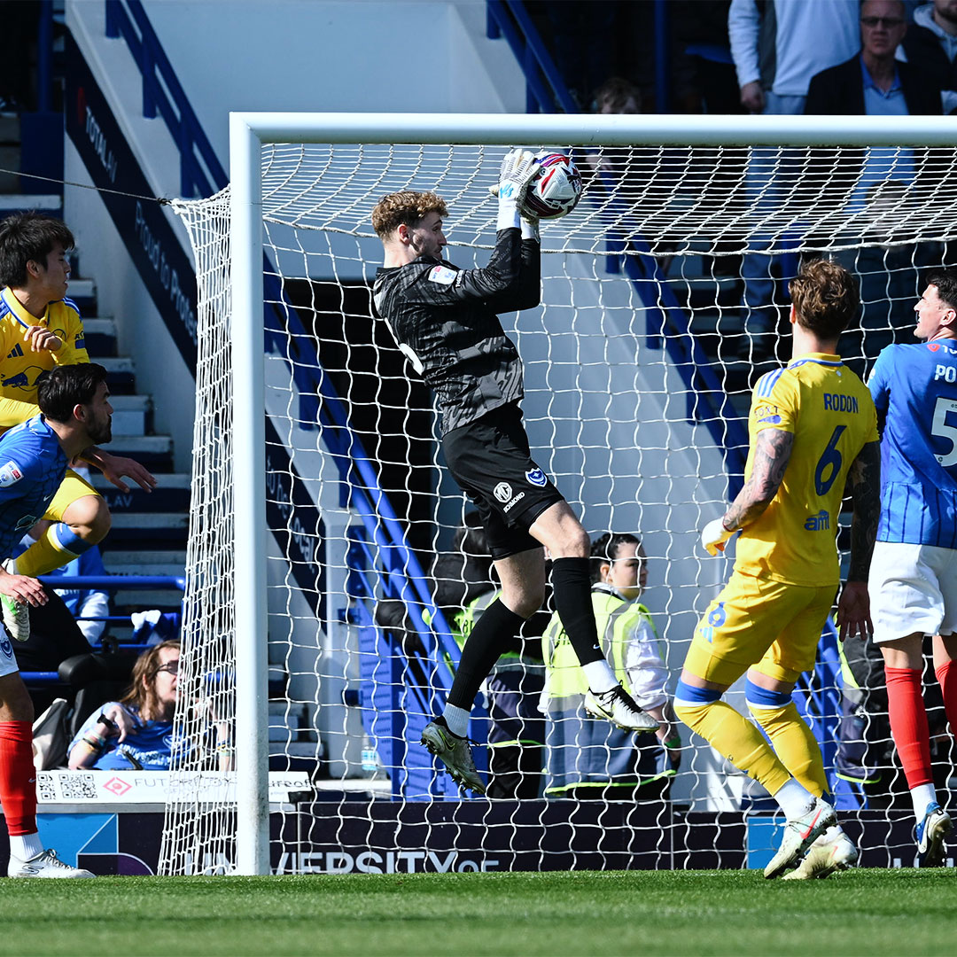 Different class, Nico. 🧤 #Pompey