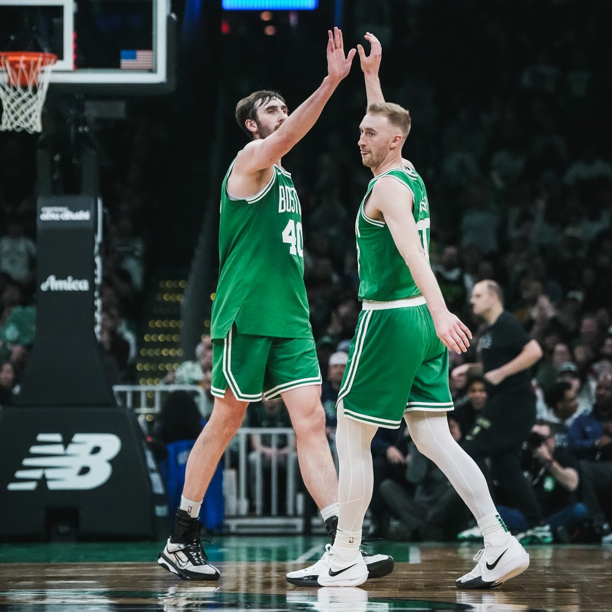Count em up 🔥🔥🔥🔥🔥🔥🔥 Seven triples for Sam in Q3 last night