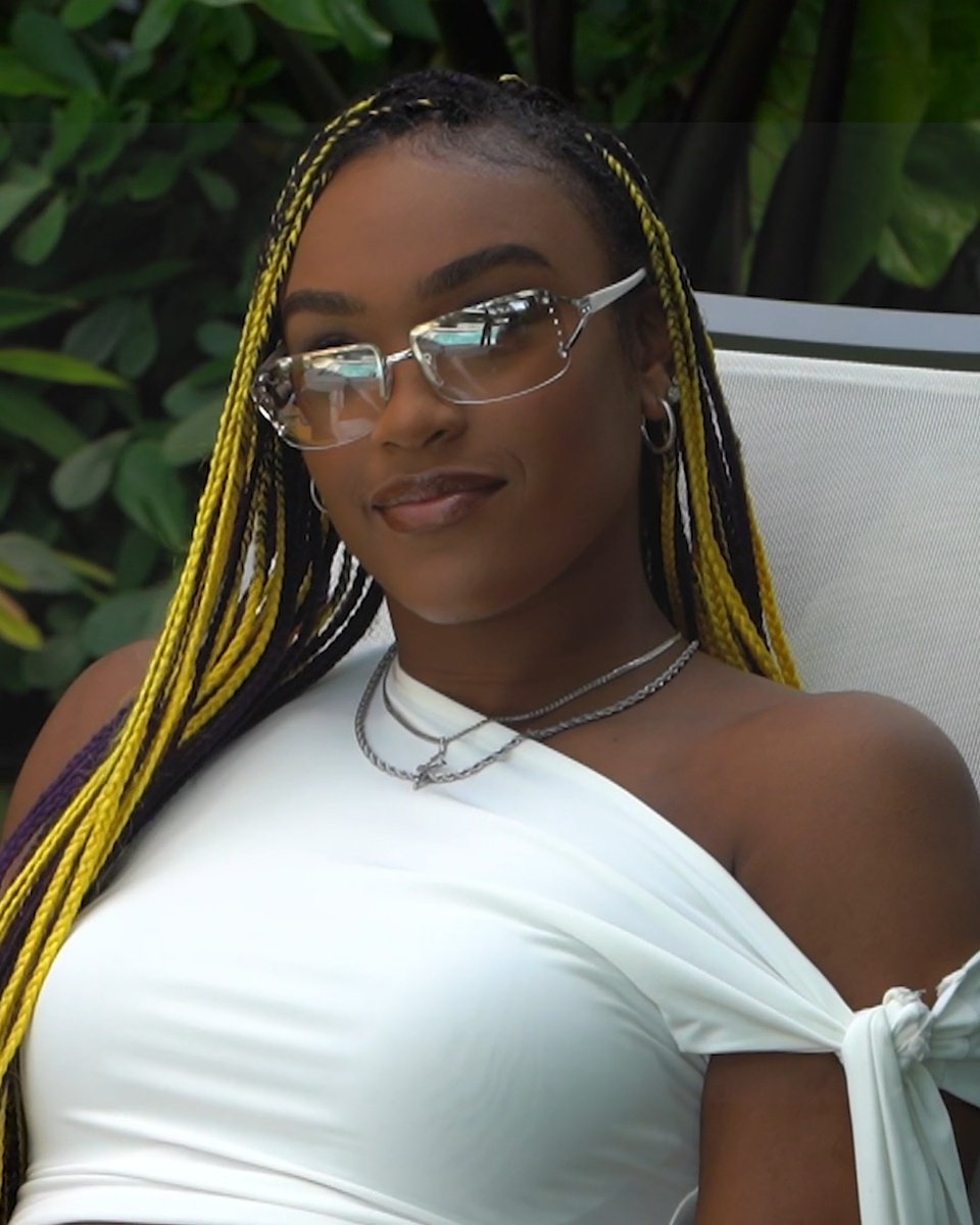 Bright Future, Big Vibes. Step behind the scenes with Aaliyah Edwards for some Fun in the Sun. After the performance she had during the 1v1 tournament, a pool day was well deserved 🌞