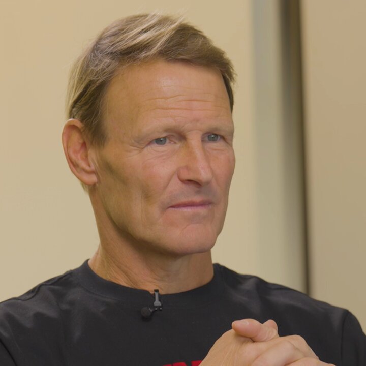 Teddy Sheringham joins us on the latest episode of Off The Shelf ahead of his return to N17 as Spurs Legends take on AC Milan Glorie 🏟️ Get your tickets now, with all profits donated to the Tottenham Hotspur Foundation ⤵️