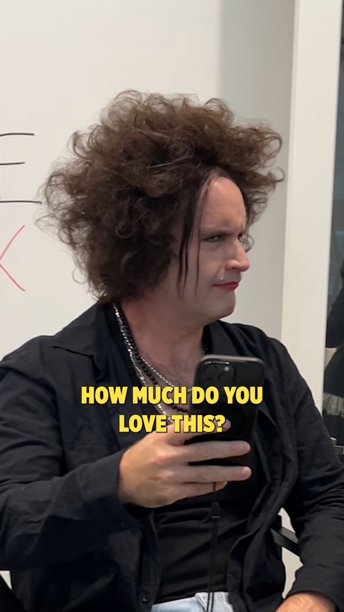 .Tom Segura AKA Mr. Ladybug fulfilling Christina Pazsitzky's goth dreams. 🖤 MANSCAPED