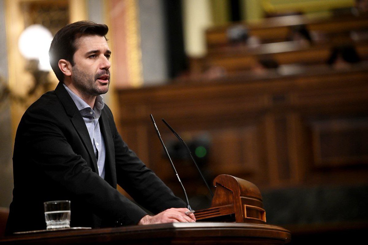 En esta legislatura se tendría que haber regularizado ya a medio millón de personas migrantes, es lamentable ver una carrera para ver quién es más racista entre PSOE, Junts y PP. Vamos a votar no a la PNL del PP y también no al pacto de PSOE y Junts. 🎥Javier Sánchez Serna