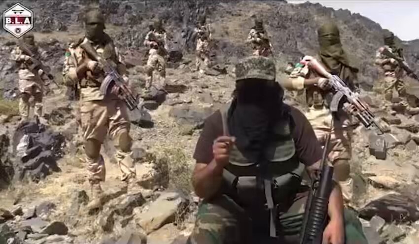 BREAKING: Baloch Liberation Army Attacks Jaffar Express Train in Pakistan BLA claims responsibility for the attack, killing 20 Pakistani security personnel and taking 500 hostages, mostly military personnel. The group issues a chilling warning to China and Pakistan: "Withdraw from Balochistan if you don't want to die". #Pakistan #PakistanTrainHijack #PakistanArmy