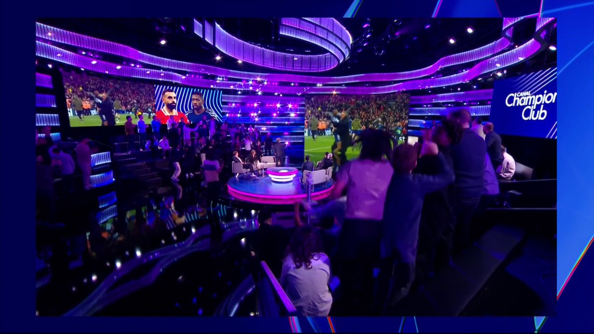 Le plateau du Canal Champions Club au moment du tir au but décisif de Désiré Doué 🥵 "C'est le stade sans les fumigènes" - Hervé Mathoux, 2025 #LIVPSG | #UCL