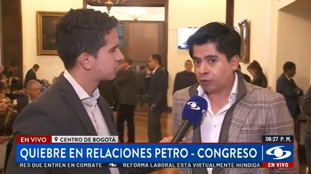 Ariel Ávila, senador de la República, se refirió al quiebre en las relaciones entre el presidente Petro y el Congreso: "El presidente no quiere ceder en las reformas, no quiere negociar mucho, y la oposición no quiere que pase nada". Más en