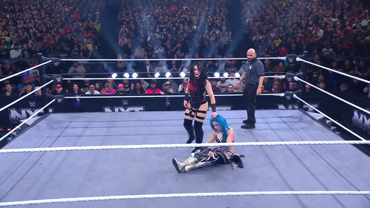 Who ya got in this historic MAIN EVENT? #WWERoadblock