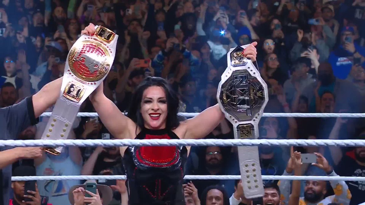 LA PRIMERA 👆 Doble Campeona Stephanie Vaquer De Chile para el mundo #WWERoadblock #WWENXT