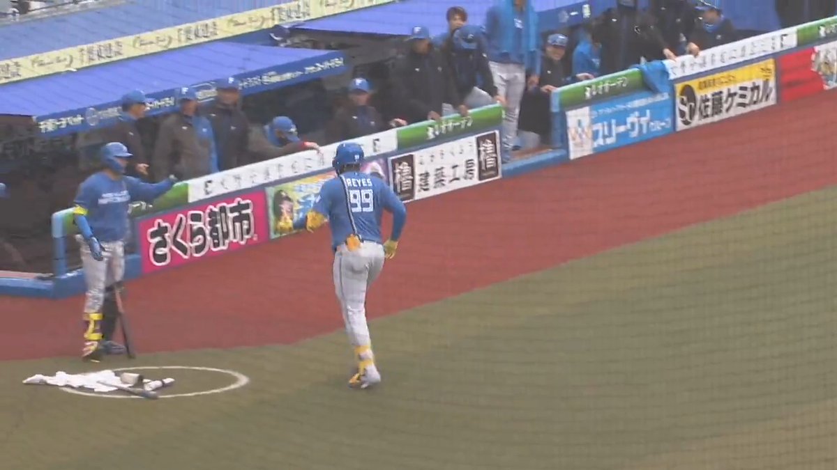 パワーにはパワーでお返し💪 北海道日本ハム #レイエス 選手のソロホームラン🌈 #lovefighters 👇ライブ配信はこちら