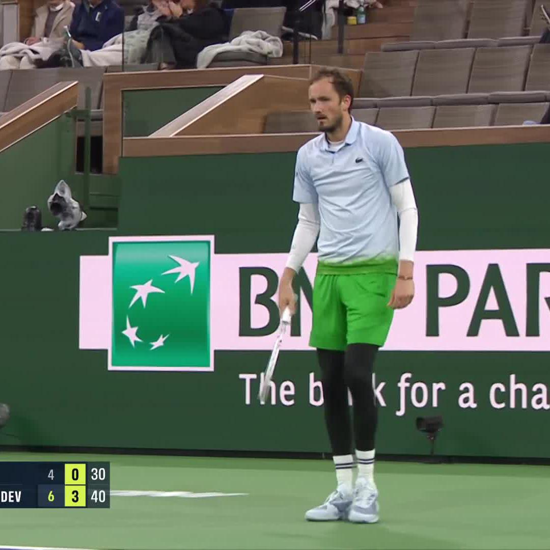 A point that sums the player up perfectly ⭐ Daniil Medvedev #TennisParadise