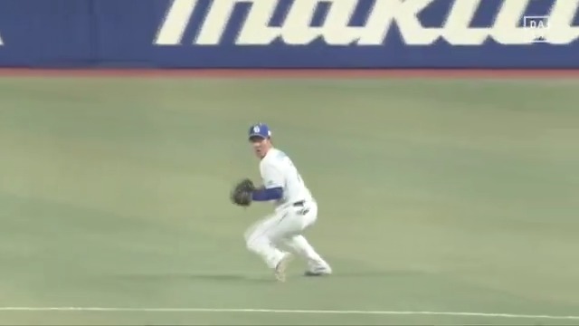 華麗な身のこなし 守備で魅せた #福永裕基 流れを断ち切る “野球一本” 「DAZN BASEBALL」 月々2,300円 （年間プラン・月々払い） 初月無料！4/14まで 登録はこちら⏬ ⚾プロ野球 オープン戦 (2025/3/12) 🌸中日×オリックス 📱Live on DAZN #DAZNプロ野球