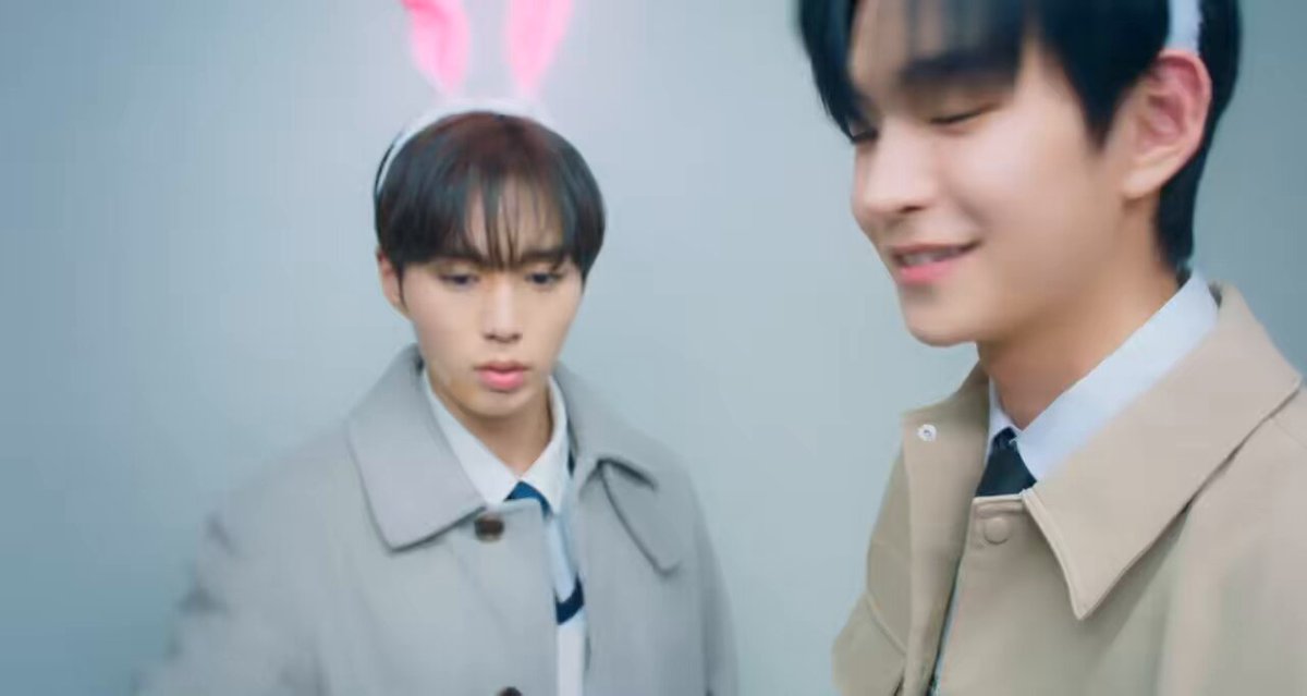 I CANT STOP FROM GIGGLING WHILE WATCHING THIS 😭 THEY ARE SO CUTE!! #SecretRelationshipsEP5