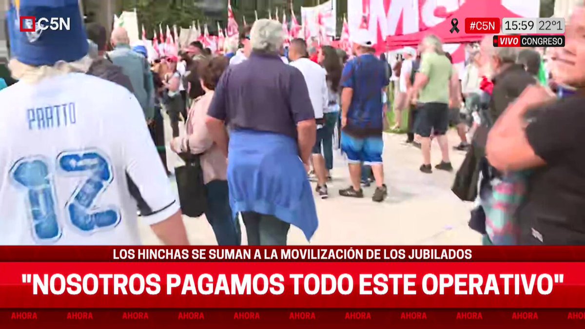 🚨En vivo desde el Congreso: llegaron más hinchas y cortaron Avenida Rivadavia 📲 Seguí #C5N EN VIVO por 👉