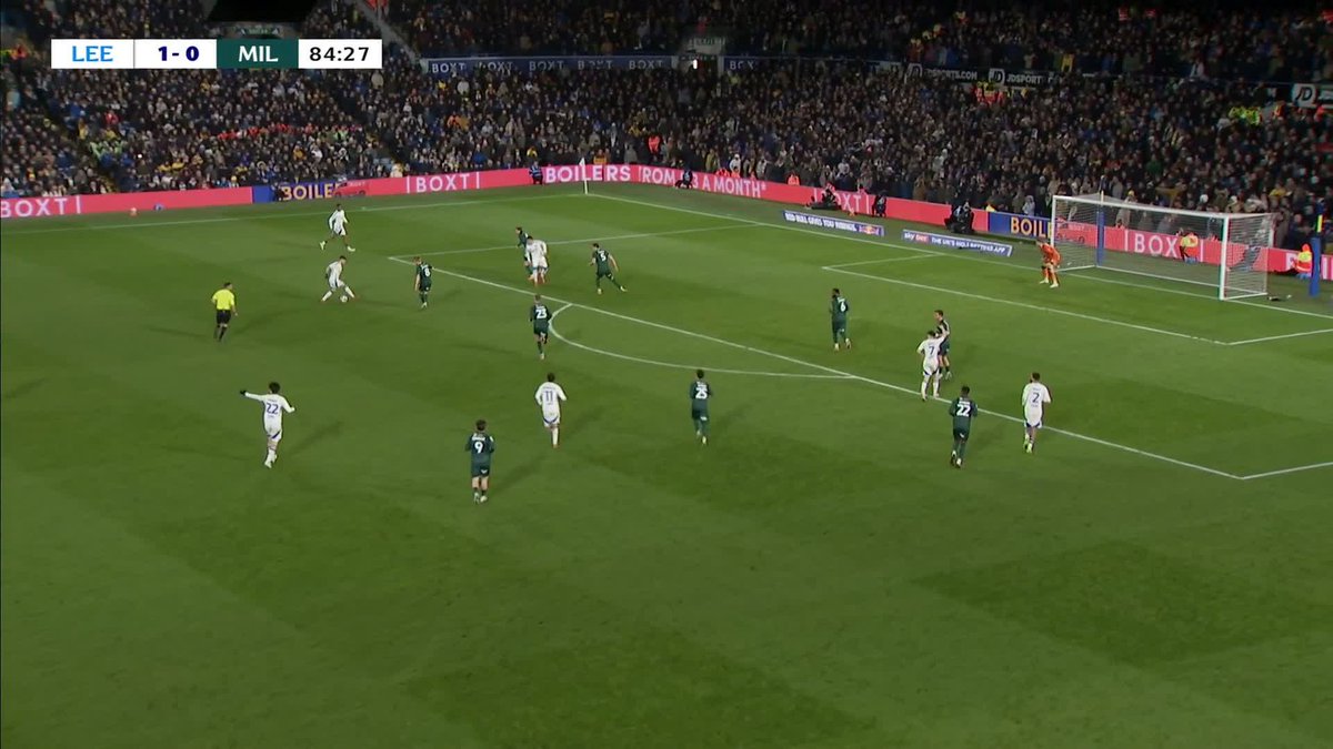 "It's Ao Tanaka with another crucial goal" 🤩 Ao Tanaka puts Leeds two goals in front 🇯🇵