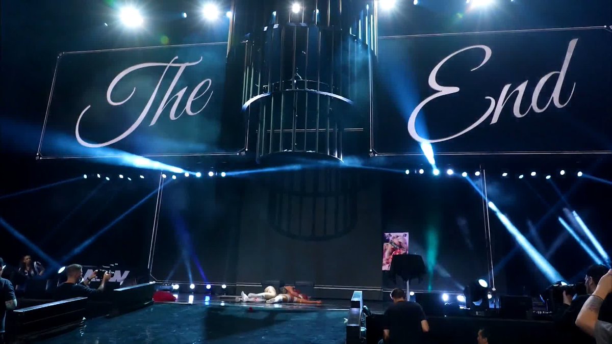With every great story, comes a great HOLLYWOOD ending as Toni Storm & Mariah May clashed for the AEW Women's World Title. Watch #AEWDynamite LIVE on TBS + Max #ToniStorm | Art