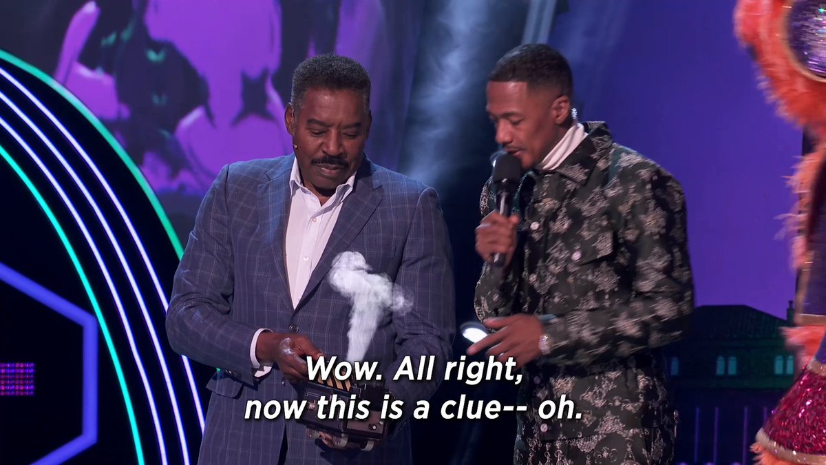 A clue delivered by one of the OG #Ghostbusters?! #BoogieWoogieMask is one lucky guy. #TheMaskedSinger