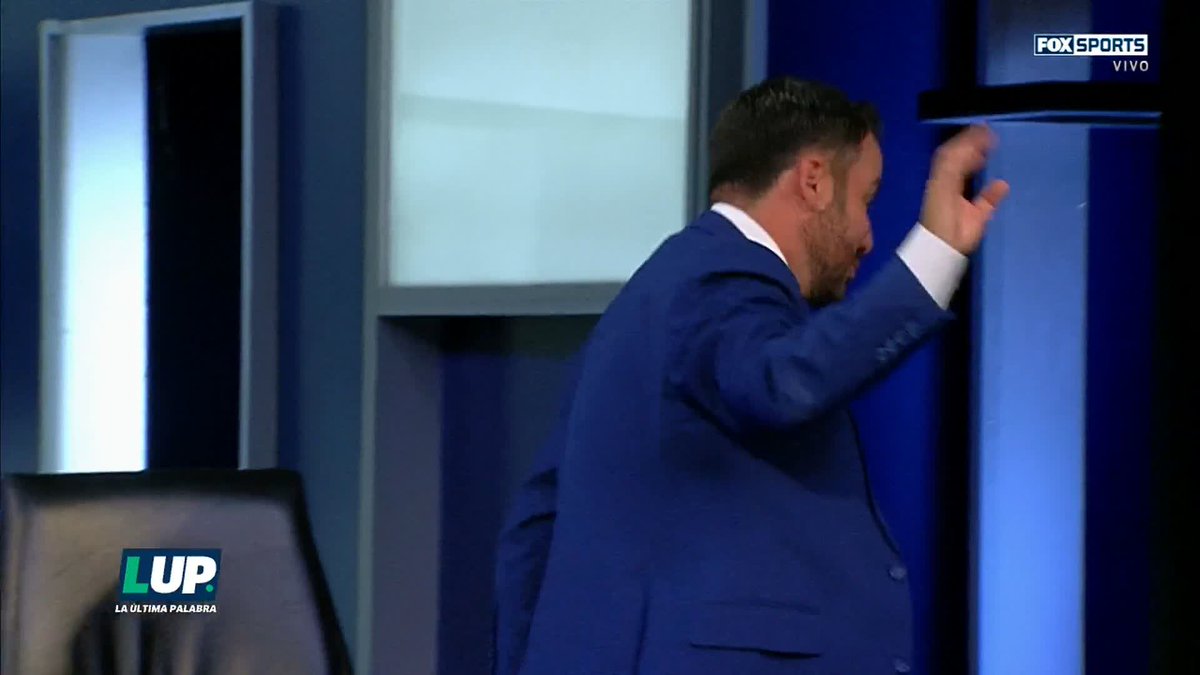¿POR QUÉ TE VAS, Fernando Cevallos?😅 Para despedir el programa, unos segundos del himno del América... ¡Cevallos se fue! #LUP