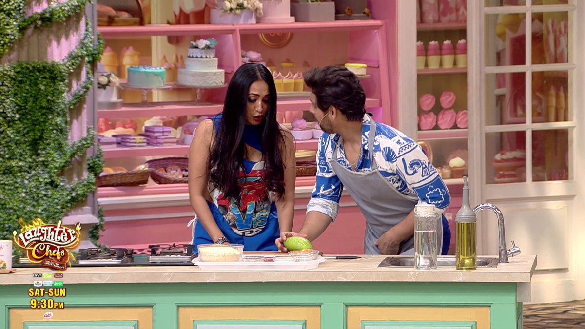 Kashmera and Samarth—the chaotic duo we never expected but absolutely needed to see. Such fun! 🤣 Dekhiye #LaughterChefs - Unlimited Entertainment, Sat-Sun raat 9:30 baje sirf #Colors aur JioHotstar par. #MannaraChopra Sudesh Lehri #RubinaDilaik RAHUL VAIDYA RKV #AbhishekKumar #SamarthJurel Krushna Abhishek Kashmera Shah #ElvishYadav #AbduRozik Vicky Jain Ankita lokhande Jain Bharti singh Harpal Singh Sokhi