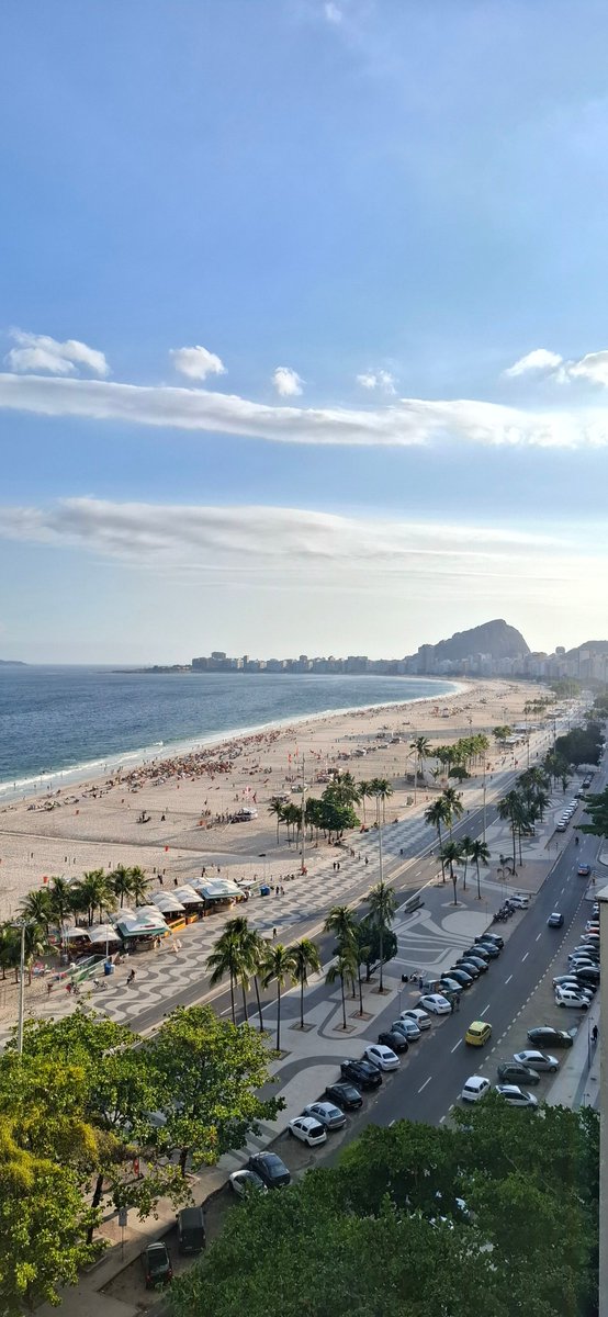 What Revere Beach looked like when it hit 60° this week... 💚