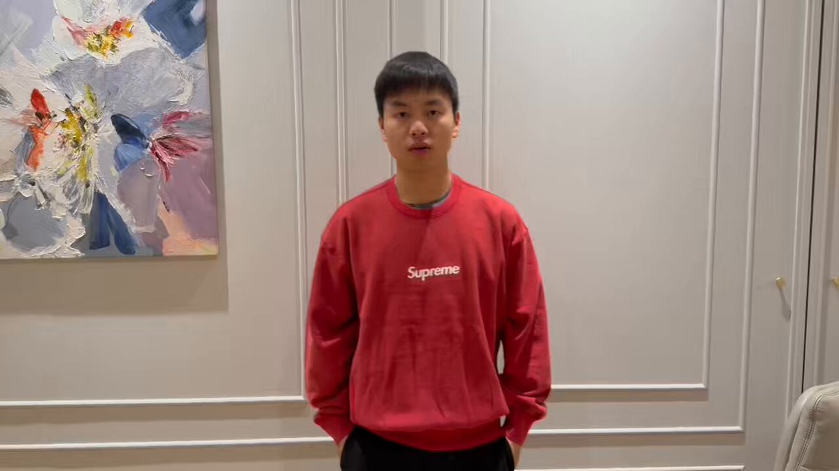 Supreme Washed Box Logo Week 3 SS25 Crewneck-Navy,White,Black,Red &amp; Record Case 2025 Season Collection Supreme #supreme #boxlogo #crewneck #ss25 #2025season #supremenewyork