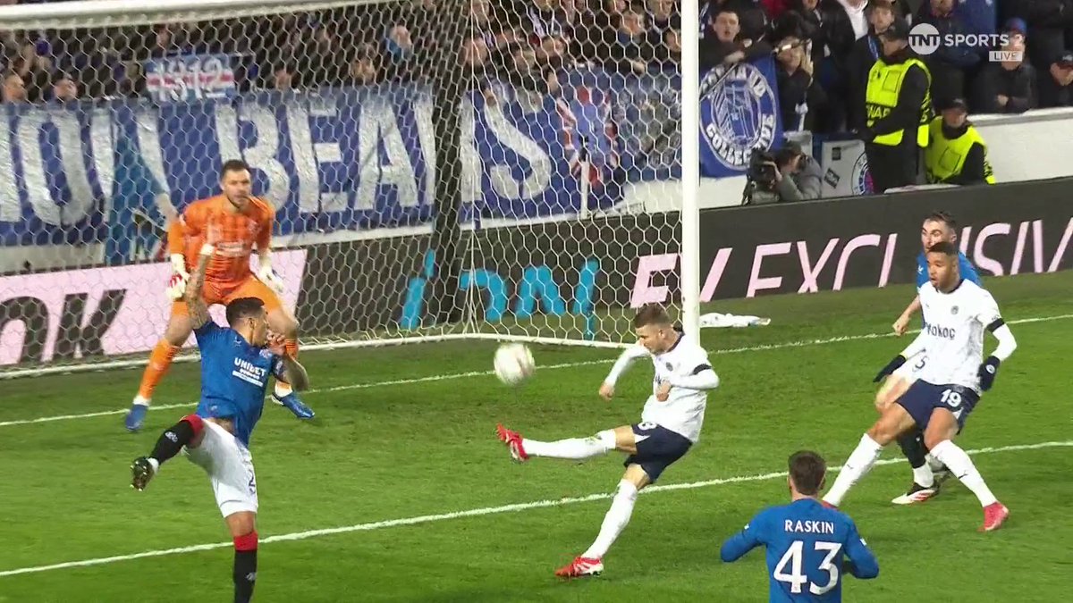 What. A. Finish. It's game on at Ibrox thanks to a cracking volley from Sebastian Szymanski 💫 📺 TNT Sports &amp; discovery+ UK