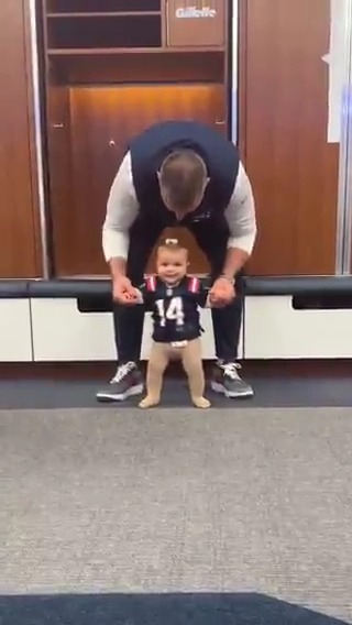 🚨 WHOLESOME CONTENT ALERT 🚨 Robert Spillane | NFL