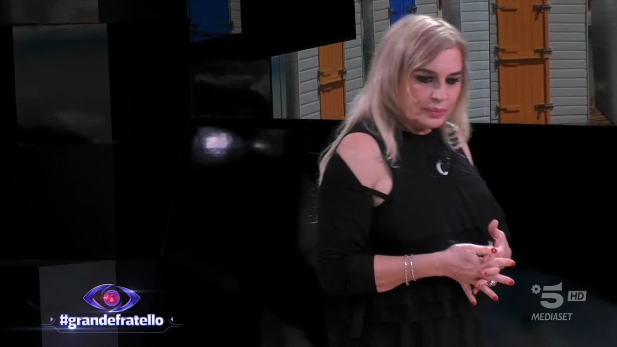 Manca ancora un ultimo provino... quello di Mattia e Javier! ✈️ #GrandeFratello