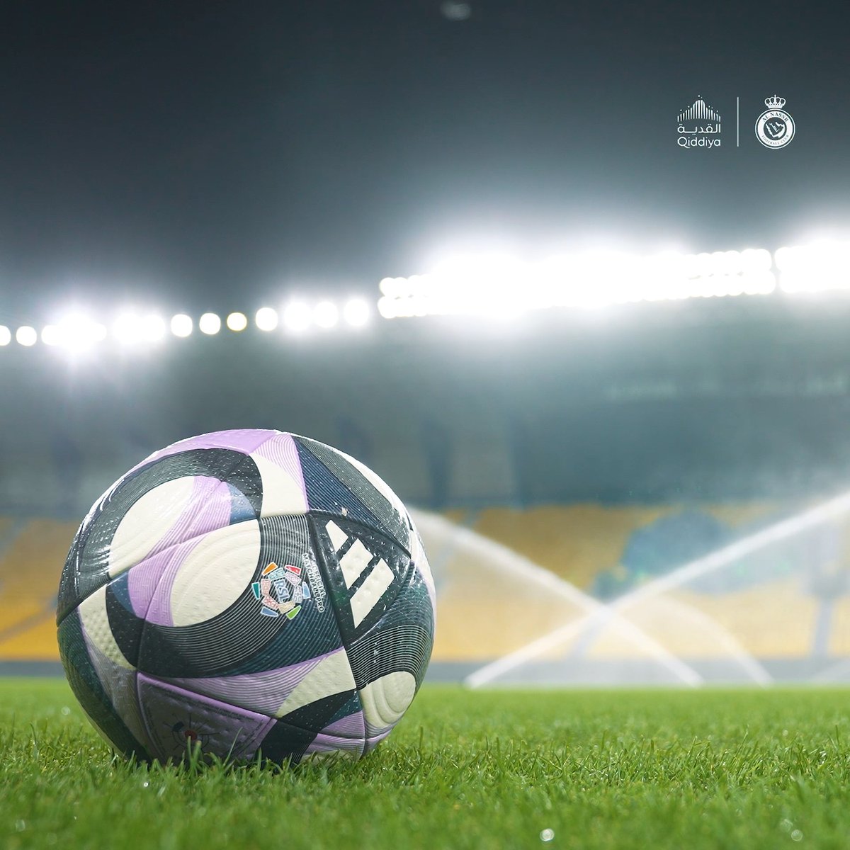 من ملعـب الأول بـارك 🏟️ نختتم التجهيز للمبـاراة 👍