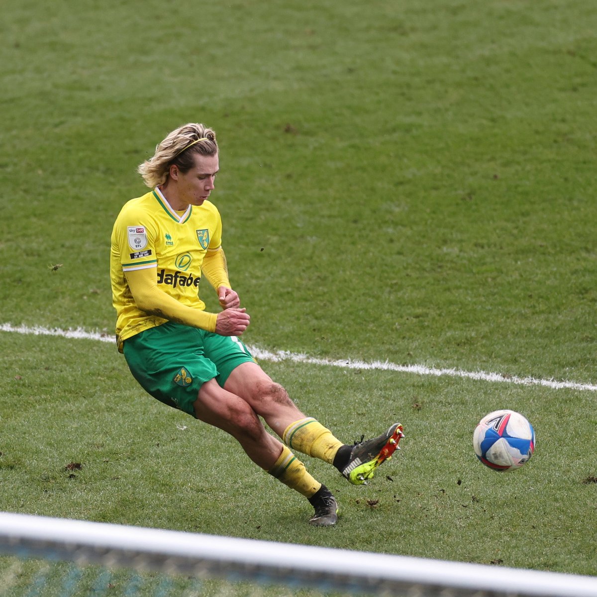 On this day in 2021… 🗓️ Norwich’s Todd Cantwell produced one of the most outrageous finishes you’ll ever see… 🤯💫 #NCFC