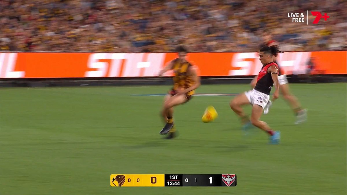 Isaac Kako's first AFL goal, how good! #AFLHawksDons