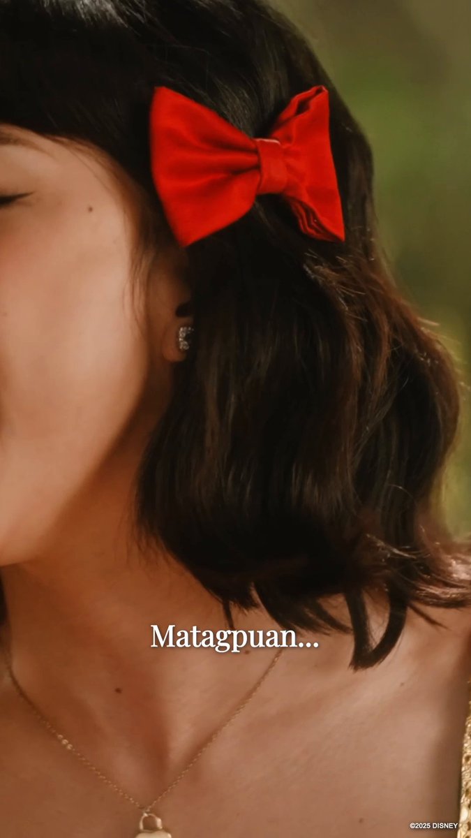 Ang tunay niyang ganda, sa lahat naiiba. A voice like no other is bringing magic to Waiting on a Wish. Can you guess who? ✨ Disney’s #SnowWhitePH is in cinemas March 19. GET TICKETS NOW: