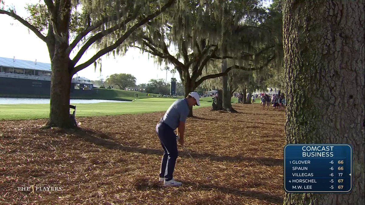 Yesterday at The Players Rory McIlroy hit a shot on 18 that was simply magical. Pine straw. Needs to hit a low slice runner Aims right at the water and…. Just wow. Look at that swing finish. 😍
