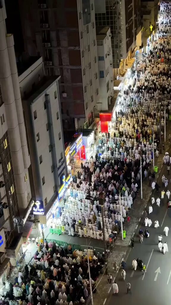 🕋Regarder jusqu’où sont arrivés les rangs hier à Makkah 😍❤️