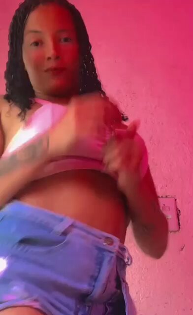 Ela é novinha 😵‍💫🥵