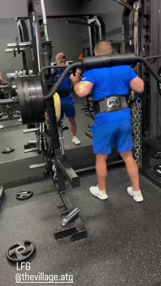 Coach McVay putting in work in the weight room 💪 (via ryan_sorensen/IG)