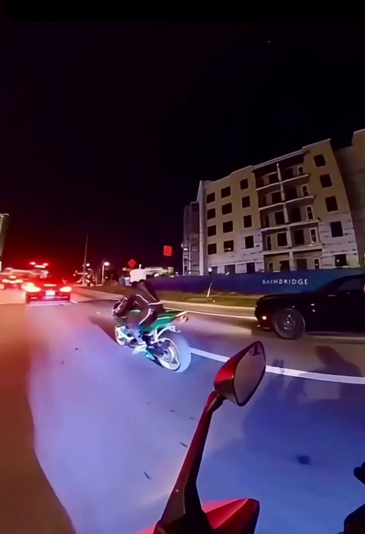 Dude in the car was so confused
