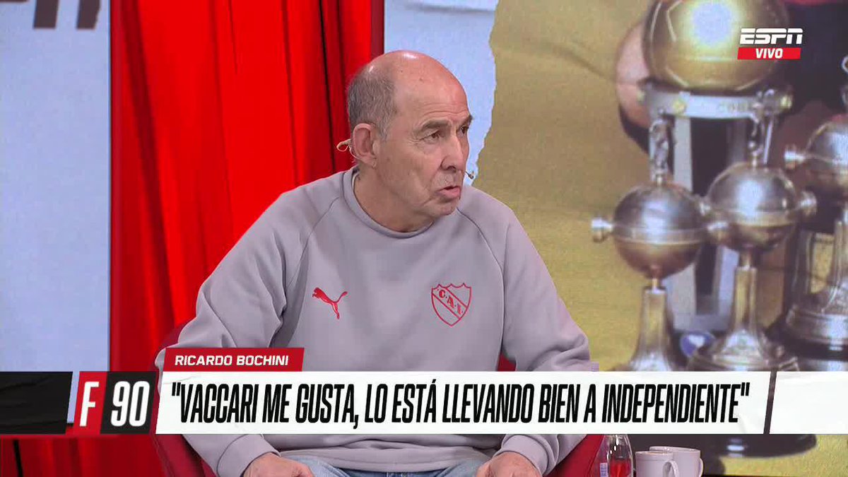 "LOMÓNACO ES EL MEJOR '2' DEL FÚTBOL ARGENTINO." Ricardo Bochini y una sentencia sobre el defensor de Independiente. ¿Coincidís con el Bocha? 📺 #ESPNF90 | #DisneyPlus