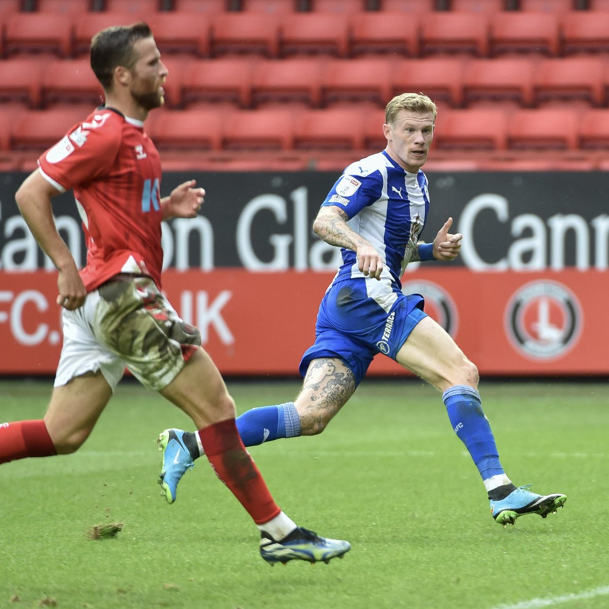 𝘿𝙚𝙛𝙞𝙣𝙚 𝙙𝙧𝙚𝙖𝙢 𝙙𝙚𝙗𝙪𝙩: 🤩 James McClean marked his return to the Tics with the game-clinching goal in our last victory at the Valley. 👊 #wafc 🔵⚪️