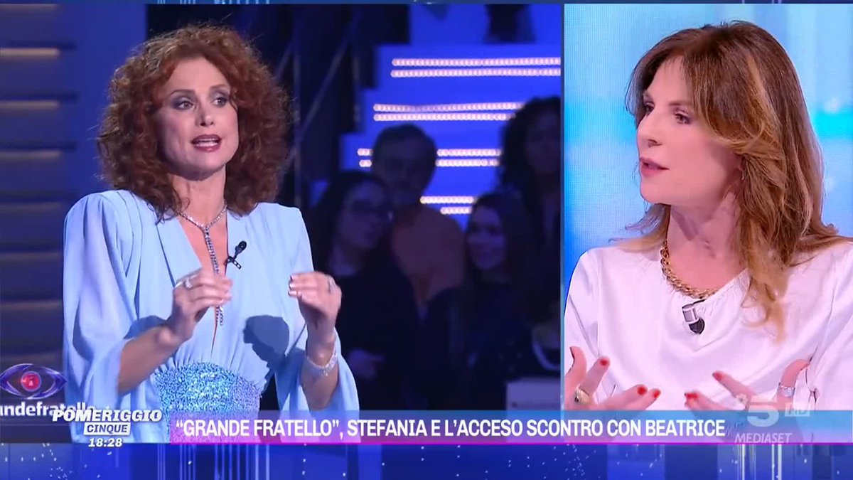 #GrandeFratello, Marina La Rosa: "Beatrice Luzzi logorata dalla gelosia e dall'invidia" #Pomeriggio5