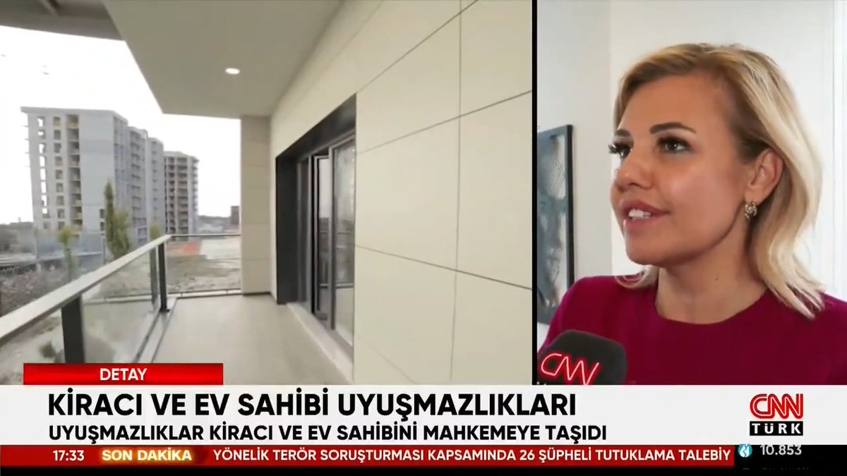 🔍Konut piyasasında derinleşen kriz: ''Ev sahibi-Kiracı'' ilişkisi sorunu Türkiye'de milyonlarca ev sahibi mağdur. Nedeni ise aslında sahip oldukları evleri... Geçmişte getirilen kira artışındaki zam sınırı, ev sahipleri ile kiracıları karşı karşıya getirmişti. O zam sınırı kalktı. Sorun çözüldü gibi göründü ama durum pek de öyle değil. Peki, madalyonun diğer yüzündeki ev sahiplerinin mağduriyeti nasıl giderilebilir?