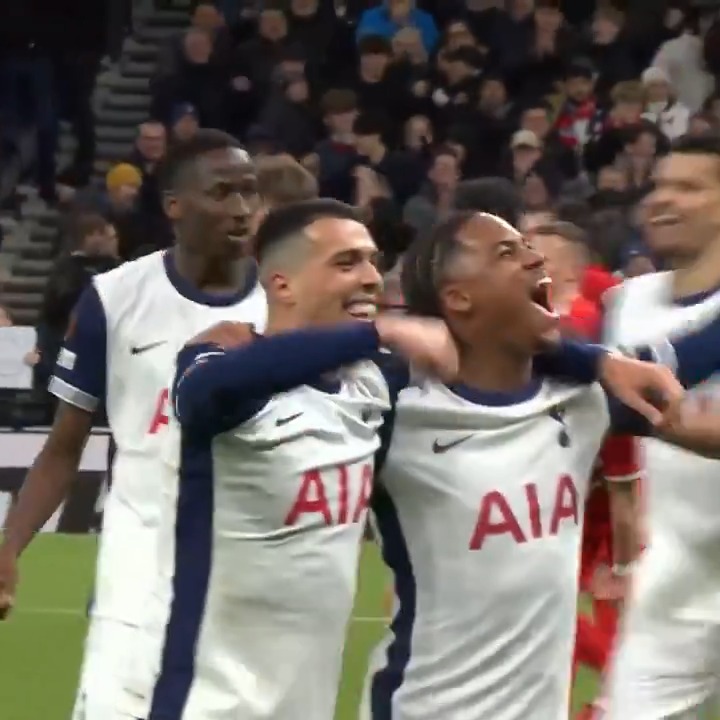 Highlights: Spurs 3-1 AZ Alkmaar 🍿