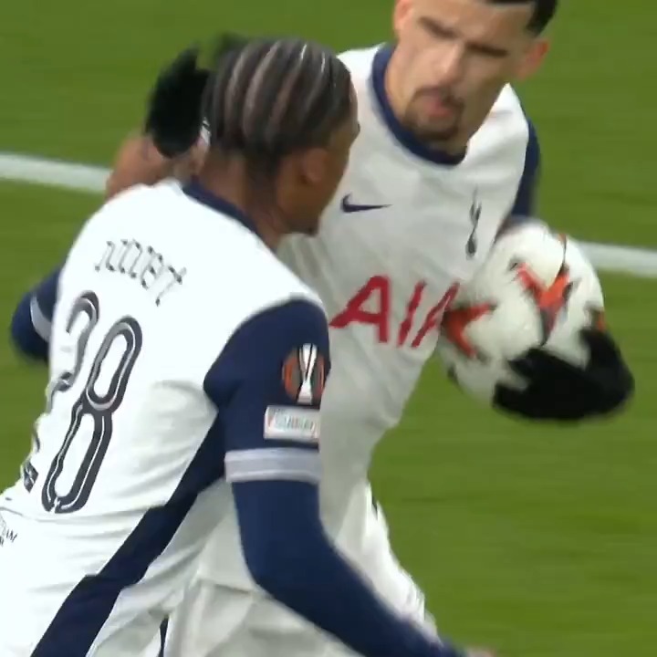 A first in Lilywhite for Wilson Odobert 🤍