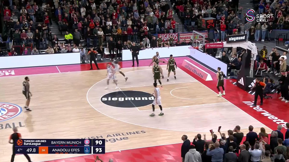 SHANE LARKIN, ÇOK BÜYÜK OYNUYOR.