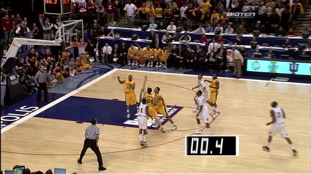ON THIS DAY SEVENTEEN YEARS AGO #Gophers Blake Hoffarber's with the buzzer-beater over Indiana!
