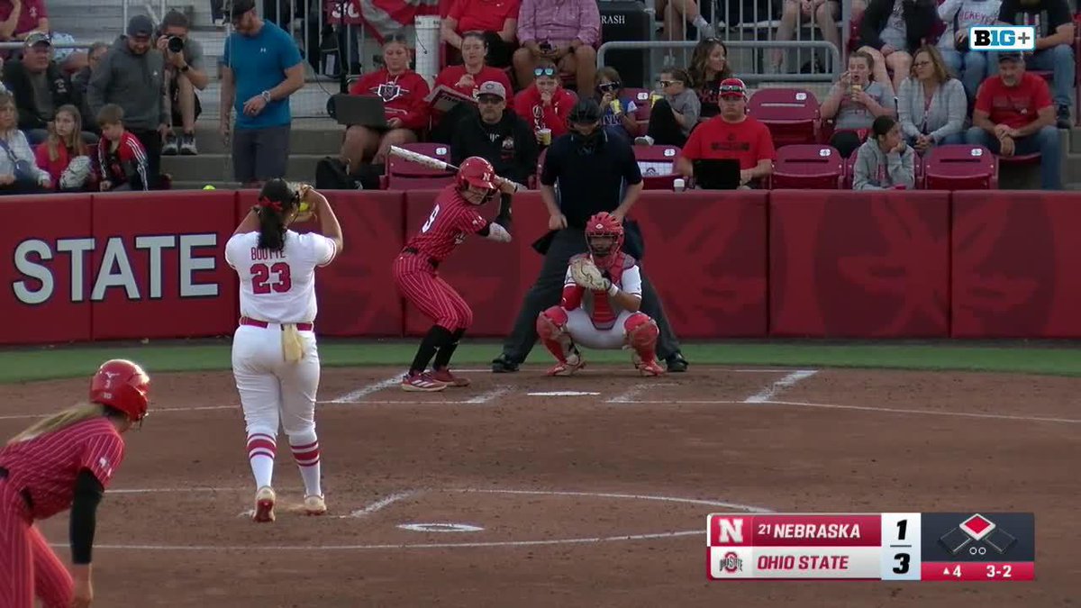 Bringing home the 🥓 hannah camenzind with a 2-run bomb to tie things back up!!